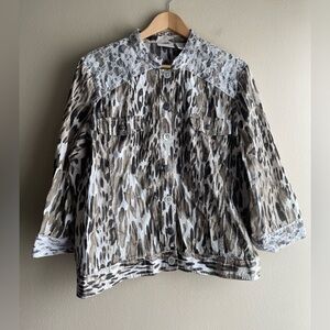 Chicos Women Button Up Shirt Size 3